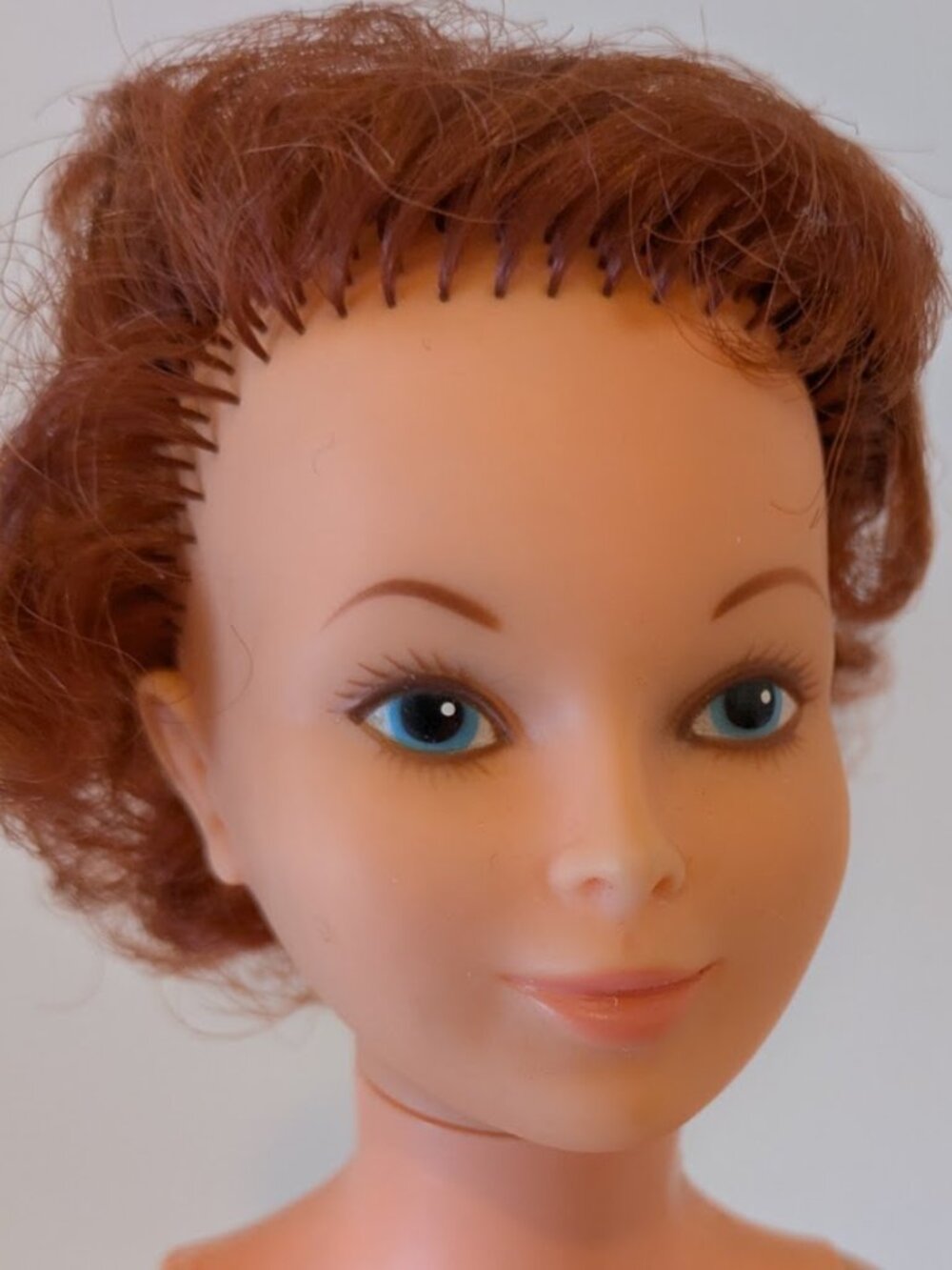 Magic Hair Crissy. 18" vinyl doll. Missing hair pieces